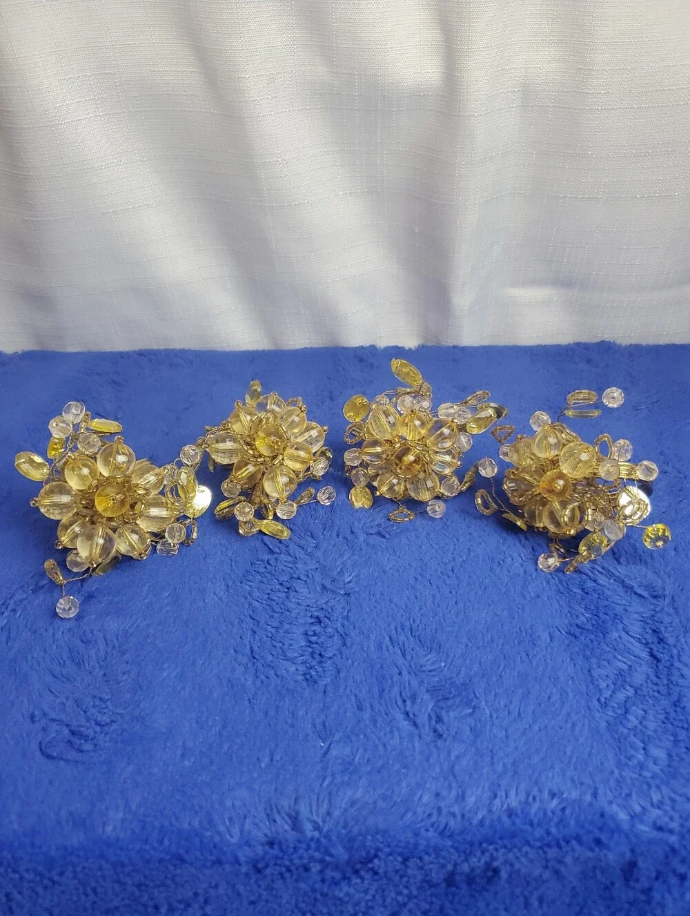 Set Of 4 Pier 1 Beaded Cluster Napkin Rings Yellow Brown Gold Beads Golf Rings